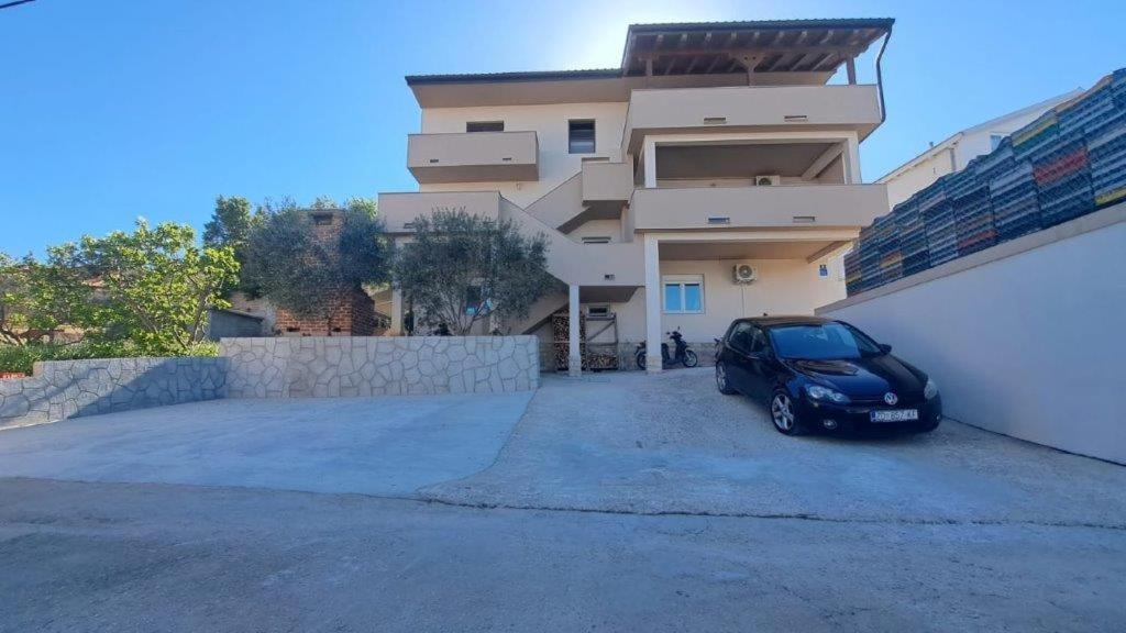 Apartman Nina Kali Extérieur photo